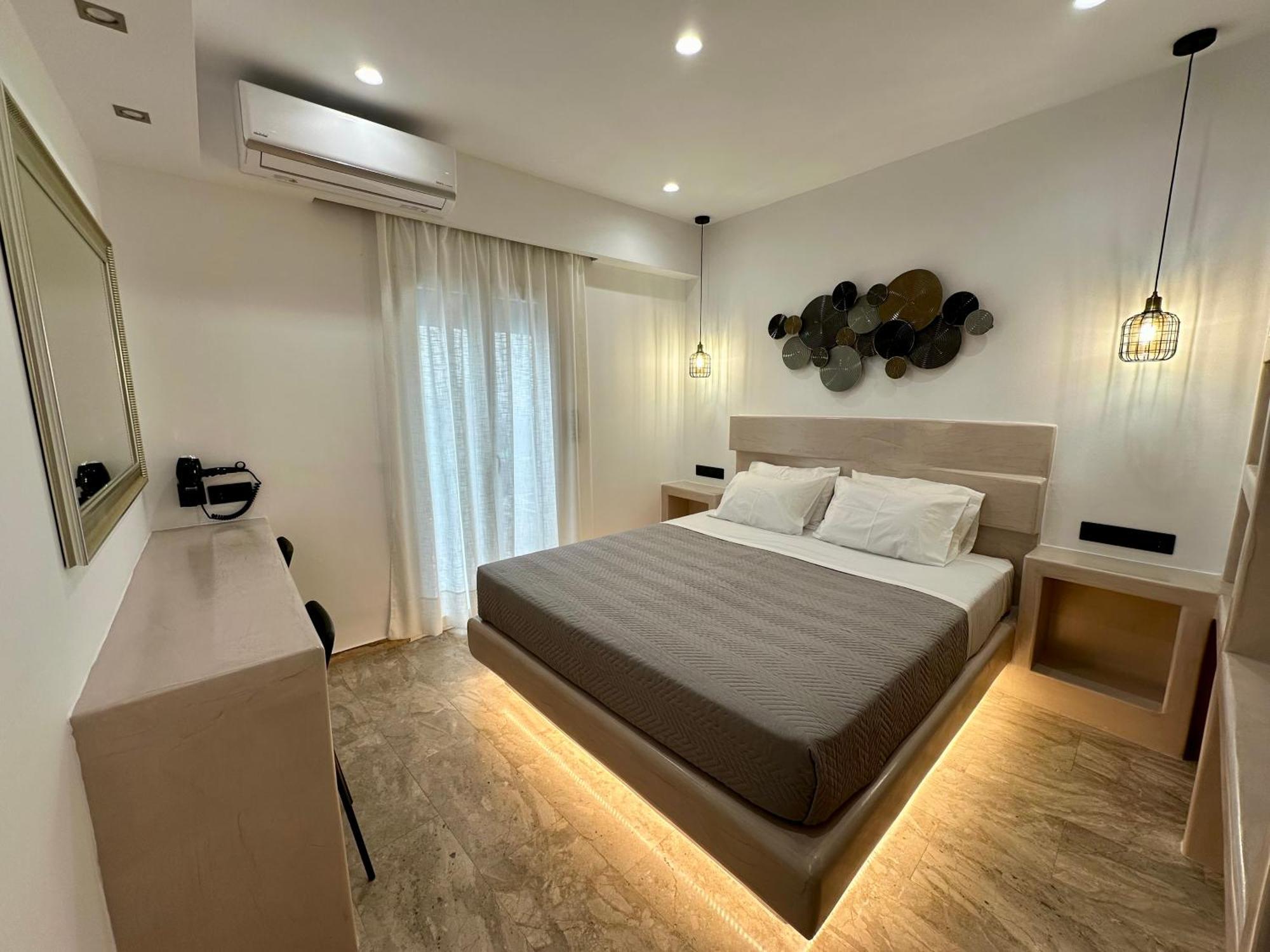 Aphrodite Hotel & Apartments Chora  Exterior photo